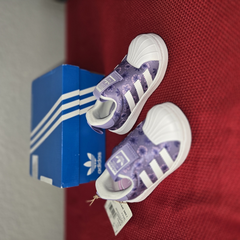 Adidas Purple and White Sneakers Sporty Low-Top